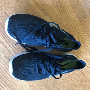 “Sold” Nike Running Shoe Youth 4.5